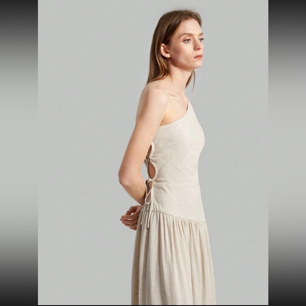 Elegant Khaki Linen One-Shoulder Dress - Picture 5 of 9